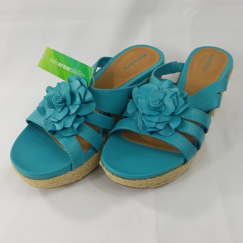 Sole Sense Ability Wedge Sandals Blue Floral NIB